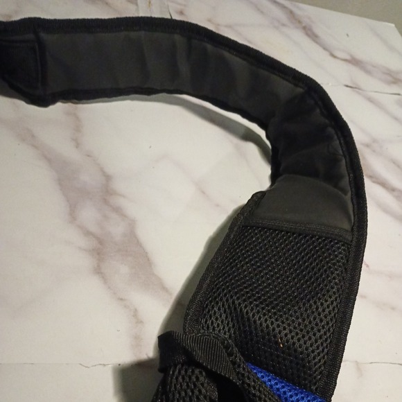 Katziela®Expandable Travel Sling Bag-Shoulder Pet Carrier for Sm.Dogs & Cats! - Picture 4 of 10